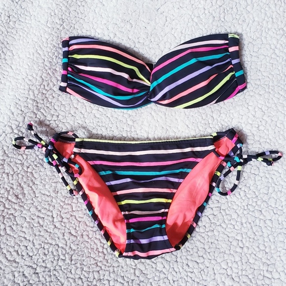 Victoria's Secret Other - VS Twist Bandeau Bikini Set